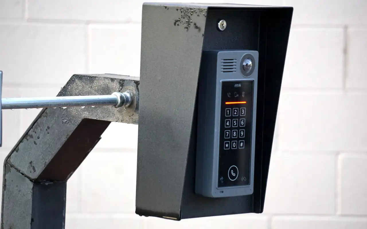 Intercom & Entry Systems